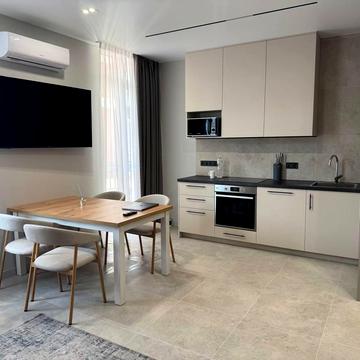 Дмитра Луценка вул., 2-Г