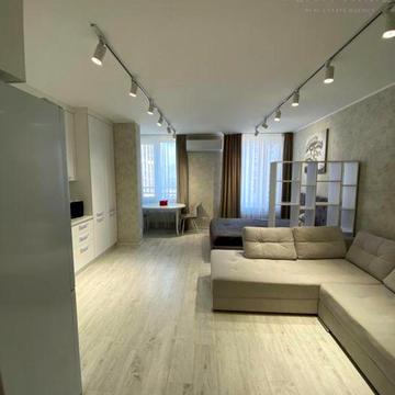 Дніпровська набережна вул., 18-А