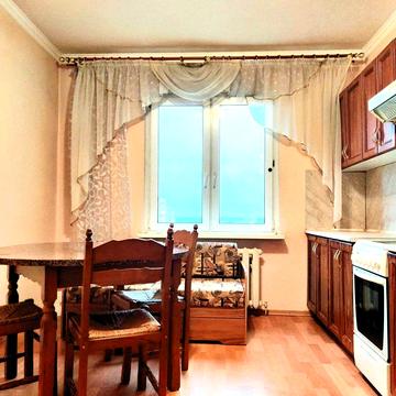 Європейського Союзу просп. (Правди), 19-А