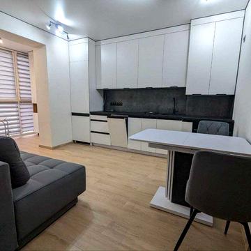 Оренда 1к квартира О. Теліги. Новобудова