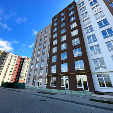 Володимира Великого, 14