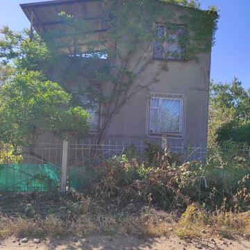 Продам крепкий дом в селе Малое 38 километр Киевской трассы