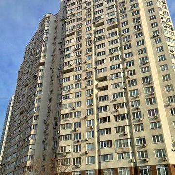 Позняки, вул. Олени Пчілки 5. З ремонтом. Без комісії.