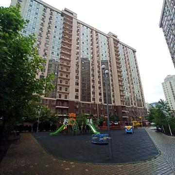 Перлинна вул., 4