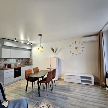 Дніпровська набережна вул., 20-Б