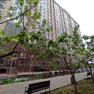 Перлинна вул., 4