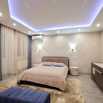 Голосіївська вул., 13