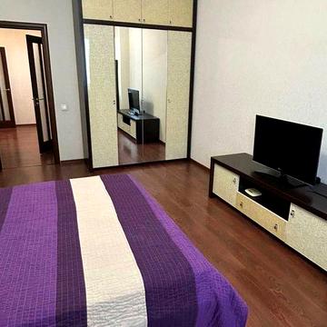 Здається простора  двокімнатна квартира в ЖК Авіатор, Гузара 26