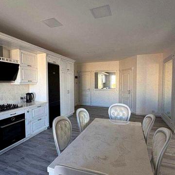 / Елітний 8-поверховий клубний будинок на Князя Володимира