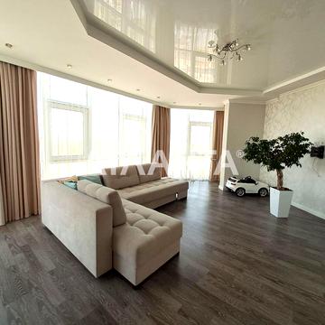 Олексія Вадатурського вул. (Маршала Малиновського), 18б