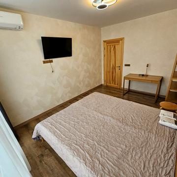 Єлизавети Чавдар вул., 13