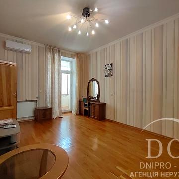 Королеви Єлизавети ІІ вул. (Глинки), 18