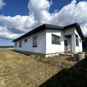 S=160 м.кв. Одноповерховий будинок. Ділянка 11 соток.