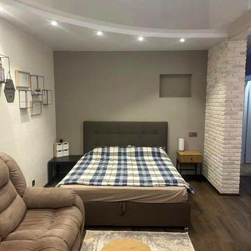 Воскресенська вул., 16-Г