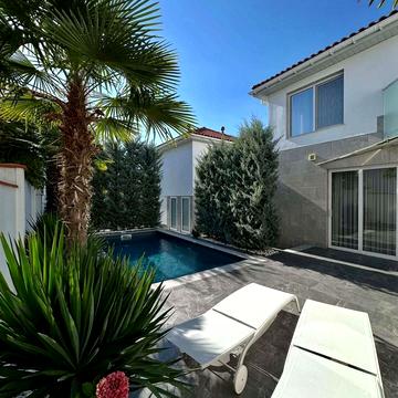 Київська вул.