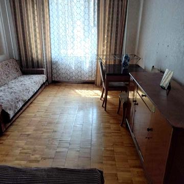 Вячеслава Чорновола вул., 8