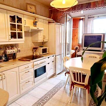 Здам 1-кім., вул.Клінічна, буд.23/25,ремонт.СВІТЛО Є