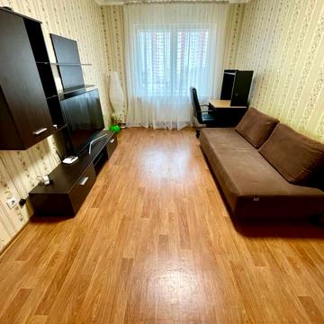 Софії Русової вул., 1