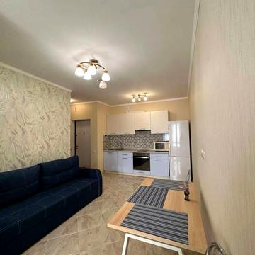 Зарічна вул., 4