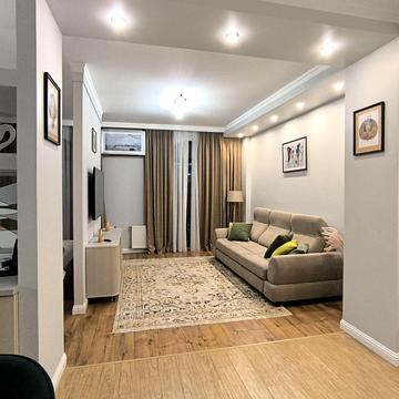 Грецька вул., 5