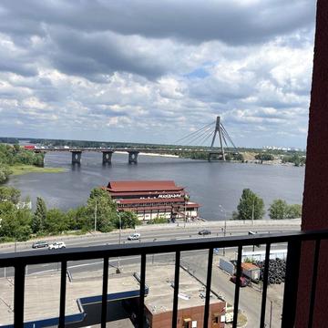 Набережно-Рибальська дорога вул., 27