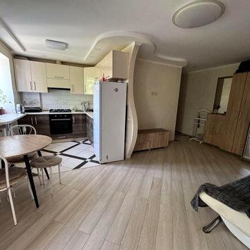 2 кімнатна квартира в центрі на бульварі Студентському