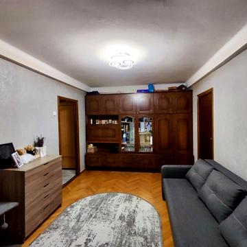 Гусовського вул., 1