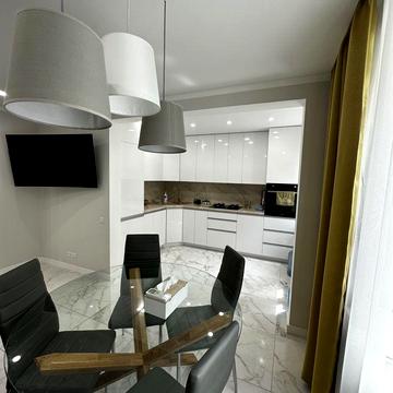 Центральний просп. (Леніна), 189