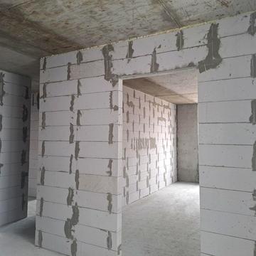 Тролейбусна вул., 5