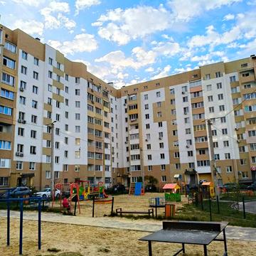 Аналогов нет! ЖК Радужный, Продам 2 ком квартиру пл 57.8м2, этаж 3й! A ЖК Радужный