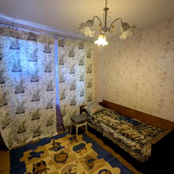 Павла Тичини просп., 13