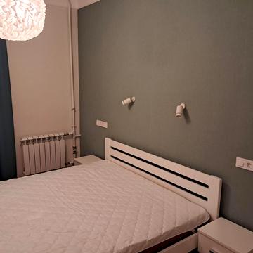 Івана Світличного вул. (Петровського), 10