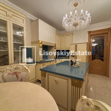 Круглоуніверситетська вул., 3-5