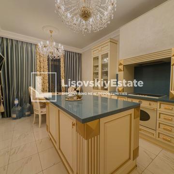 Круглоуніверситетська вул., 3-5