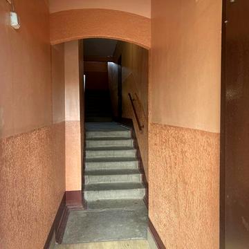 Продається 4 - х кімнатна квартира