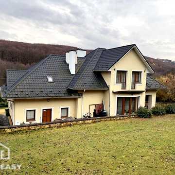 Продаж 5к Дім Монастирок вулиця