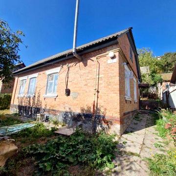 Будинок по вул. Комарова