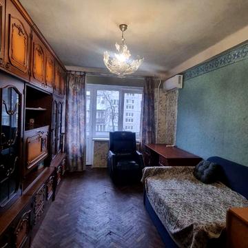 Івана Котляревського бульв. (Праці), 3