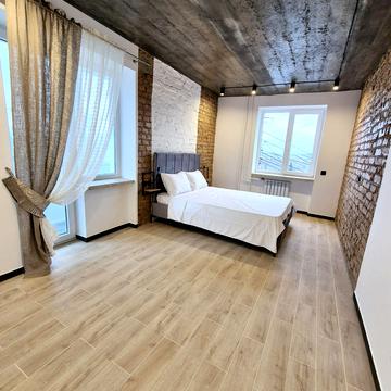 Біла вул., 103а