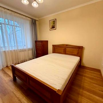 Бориса Антоненка-Давидовича вул., 7