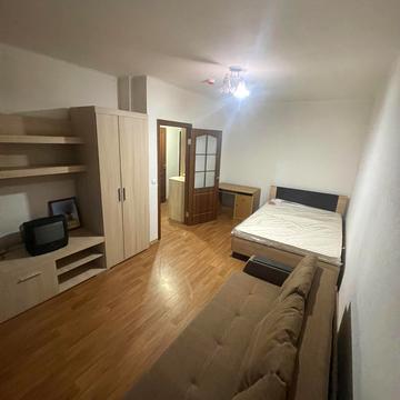 Бориса Гмирі вул., 12-Б