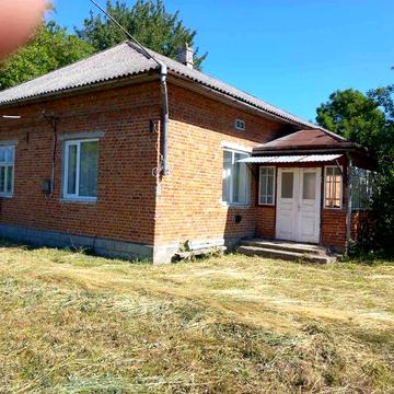 Продаж будинка в с. Лучківці вул. Центральна 206