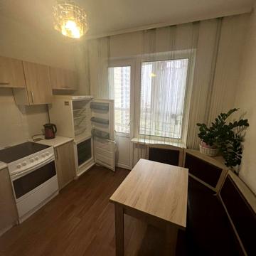 Бориса Гмирі вул., 16