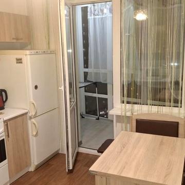 Бориса Гмирі вул., 16