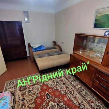 Центр міста.Здається компактна 2а кв з розд.кімн.