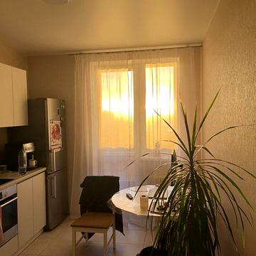 Михайла Грушевського вул., 30г