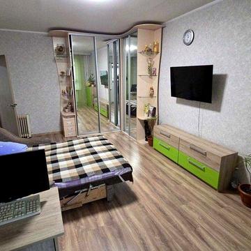 Свій підвал ! 1 поверх ! Повноцінна 3-кімнатна по вул Радунська 5б !