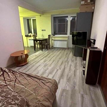 Бригади Хартія вул., 1