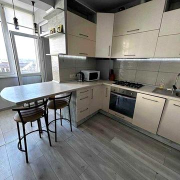 оренда 2кім новобудови пл.Святослава (рнБританія, ближній центр)