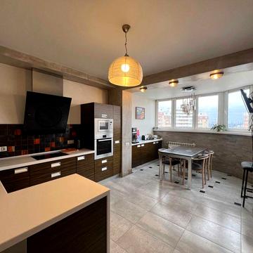 Здам 3-кімнатну квартиру з євроремонтом, вул. Олени Пчілки 2, Позняки